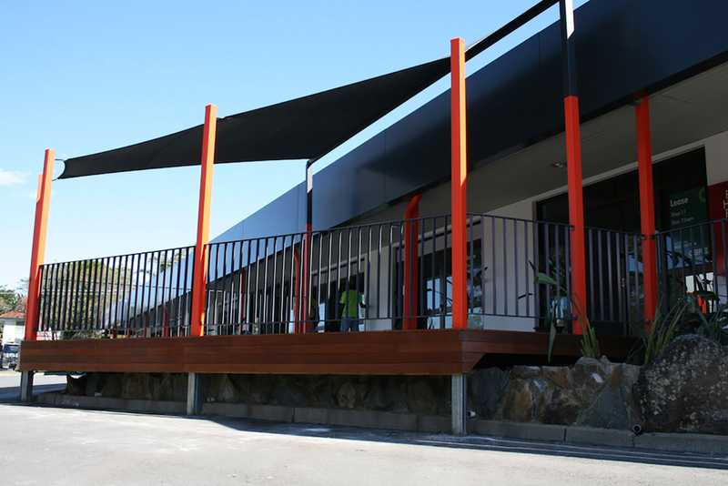 Steel balustrade-handrail system