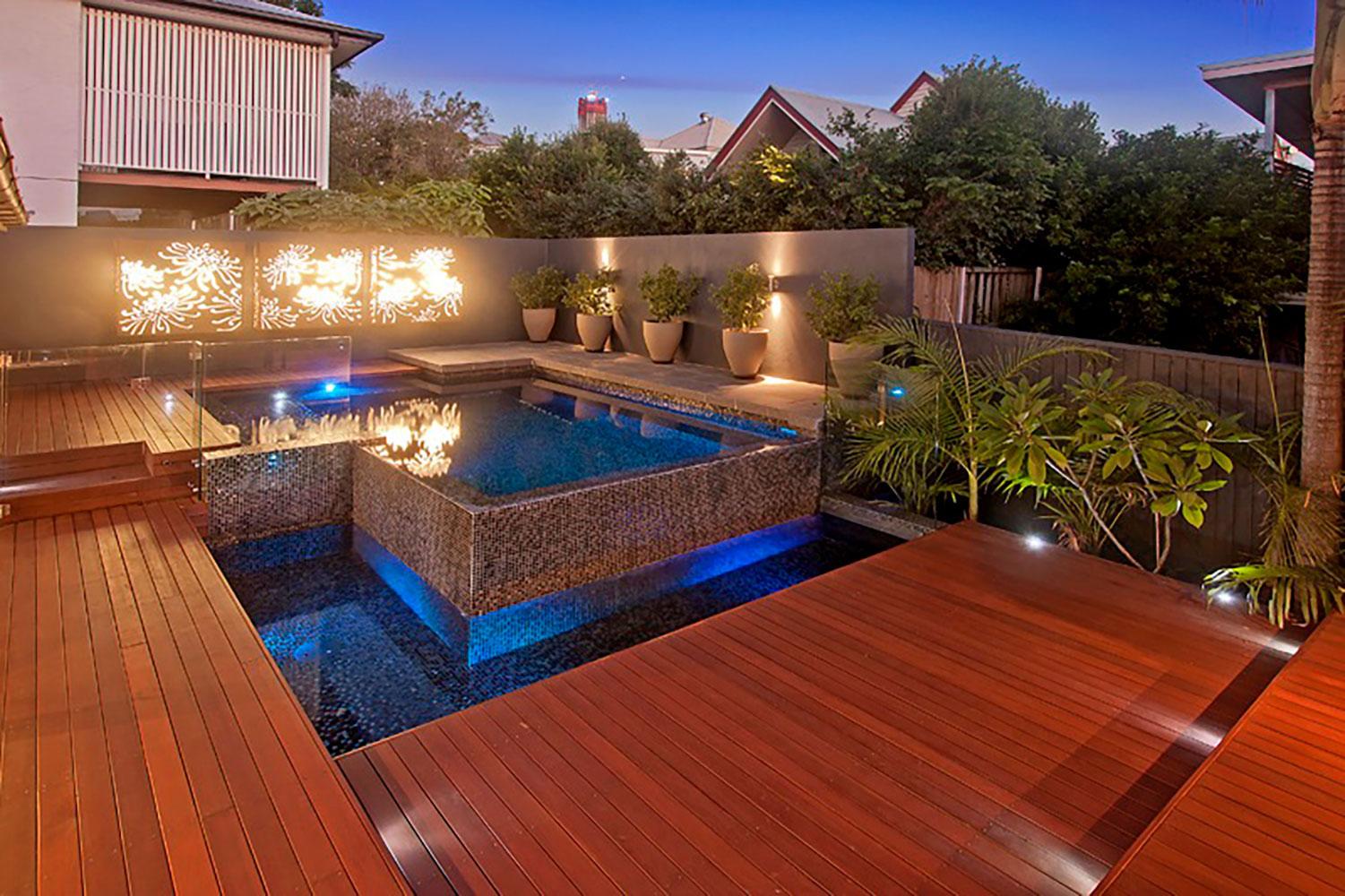 Pool Decking Options, Advantages and Tips