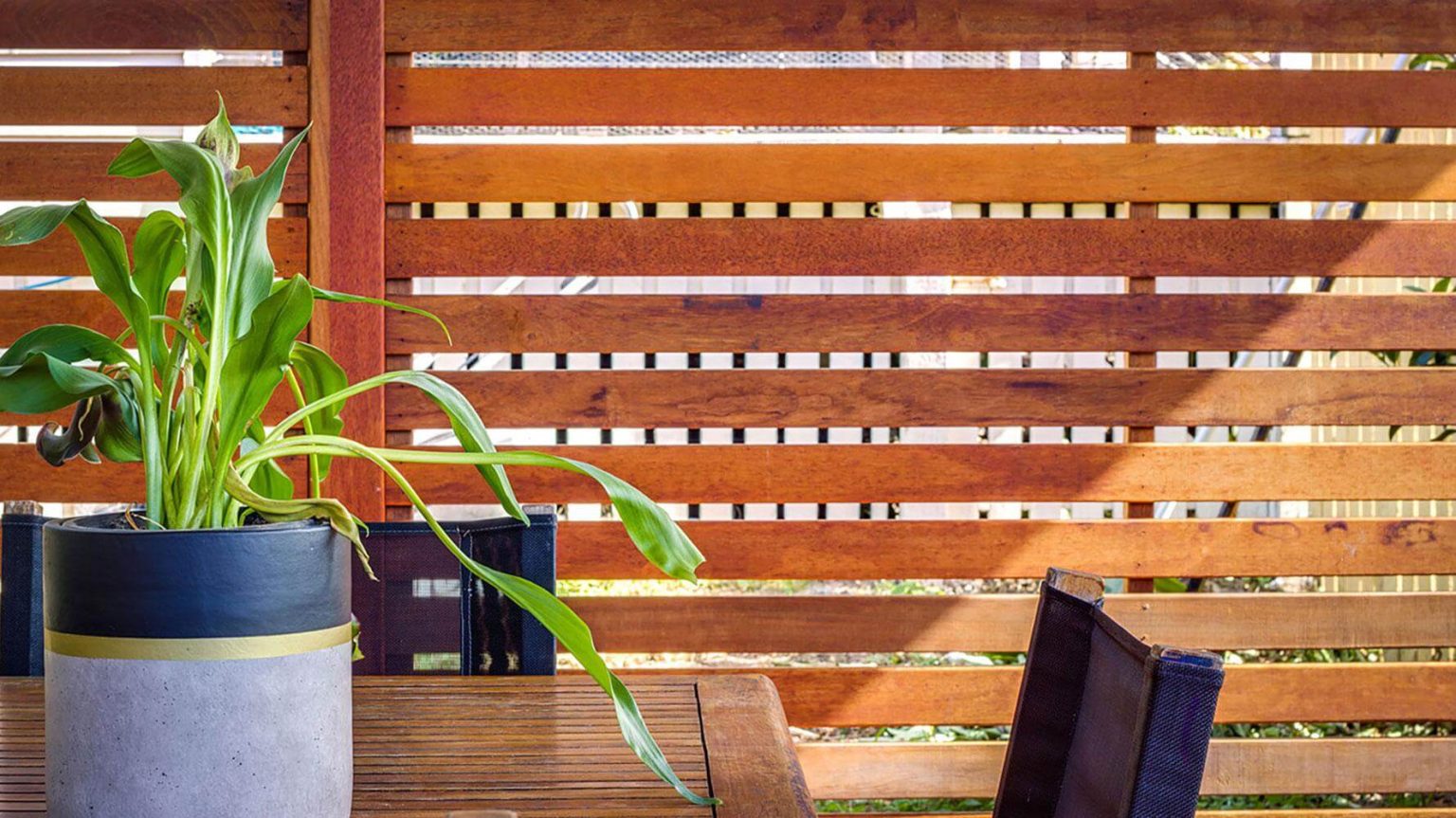 Deck screens Brisbane - DeKing Decks
