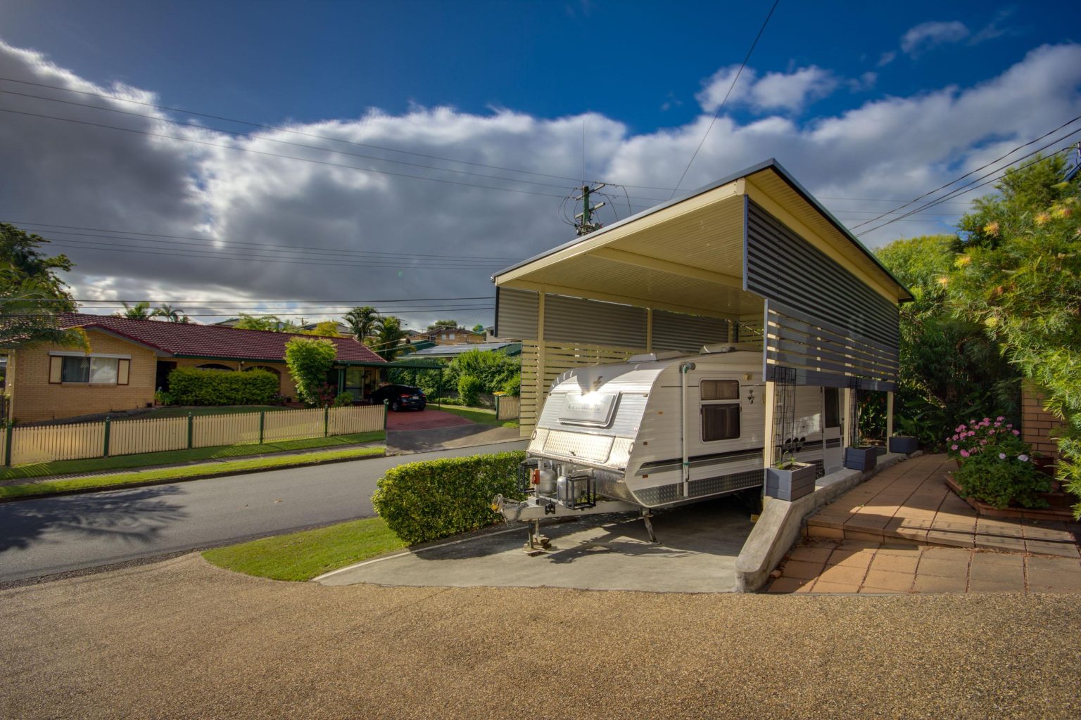 Caravan roof Brisbane - DeKing Decks